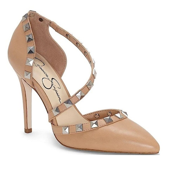 NWOT JESSICA SIMPSON Prixen Leather Asymmetrical Studded Pumps Buff size 9.5 - Picture 1 of 11